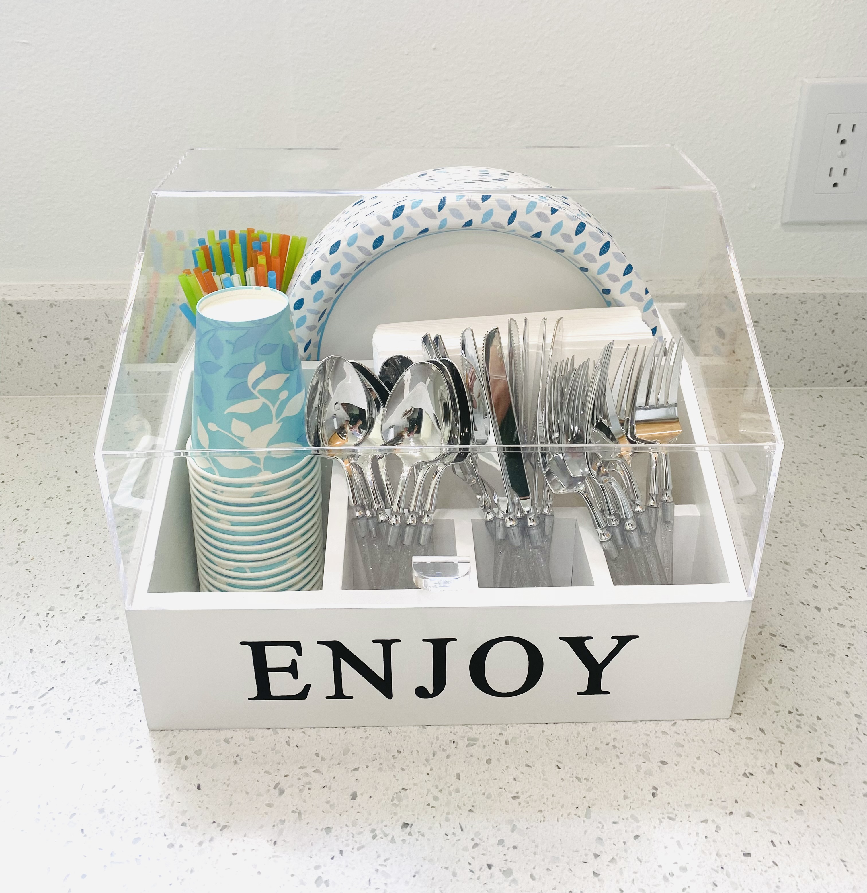 Organizador de Platos Desechables y Cubiertos